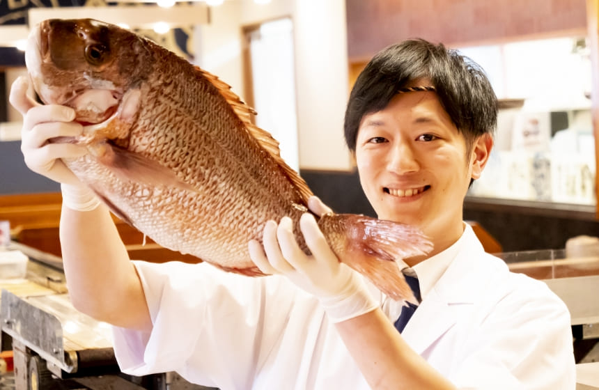 入社2年目 すし辰緑井本店勤務